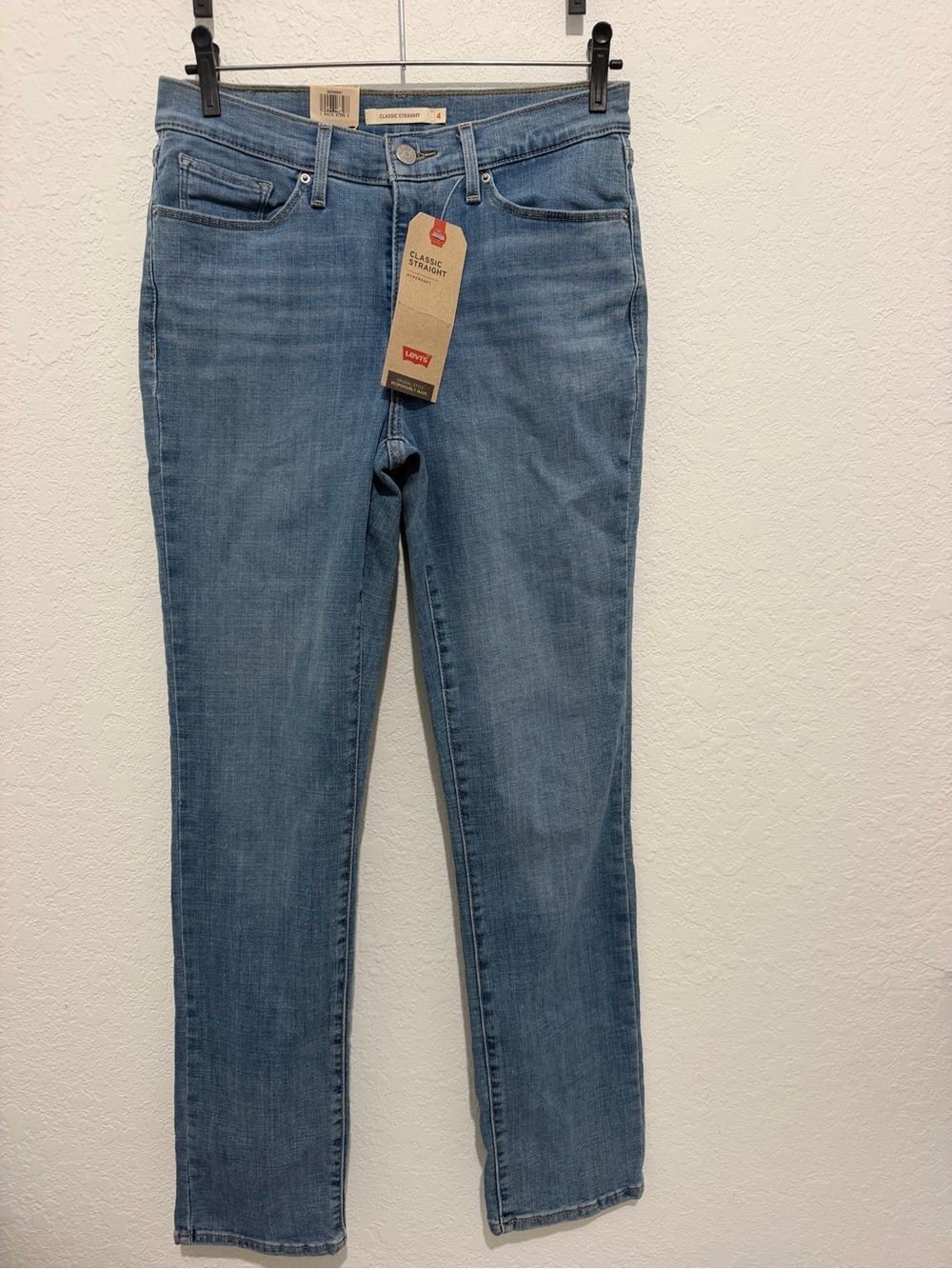 Levi's Women's Light Wash Straight Leg Jeans